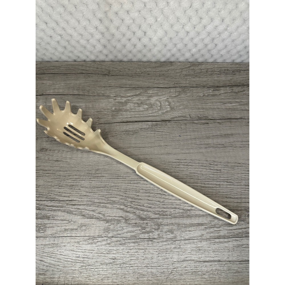 Vintage EKCO Pasta Server Fork Slotted Spoon Almond Cream Nylon USA Made 11"